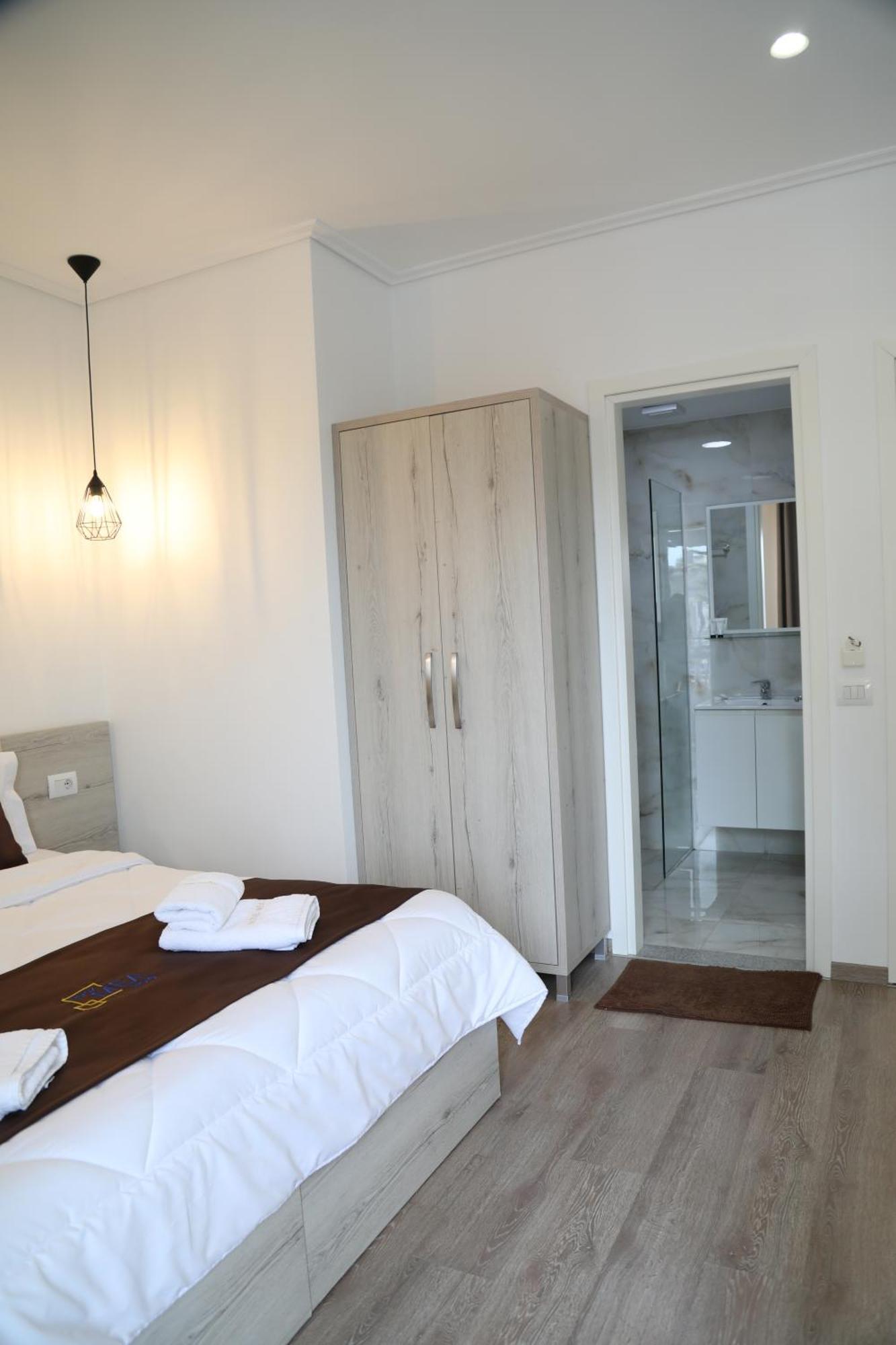 Relax Mea Hotel Sarandë Esterno foto
