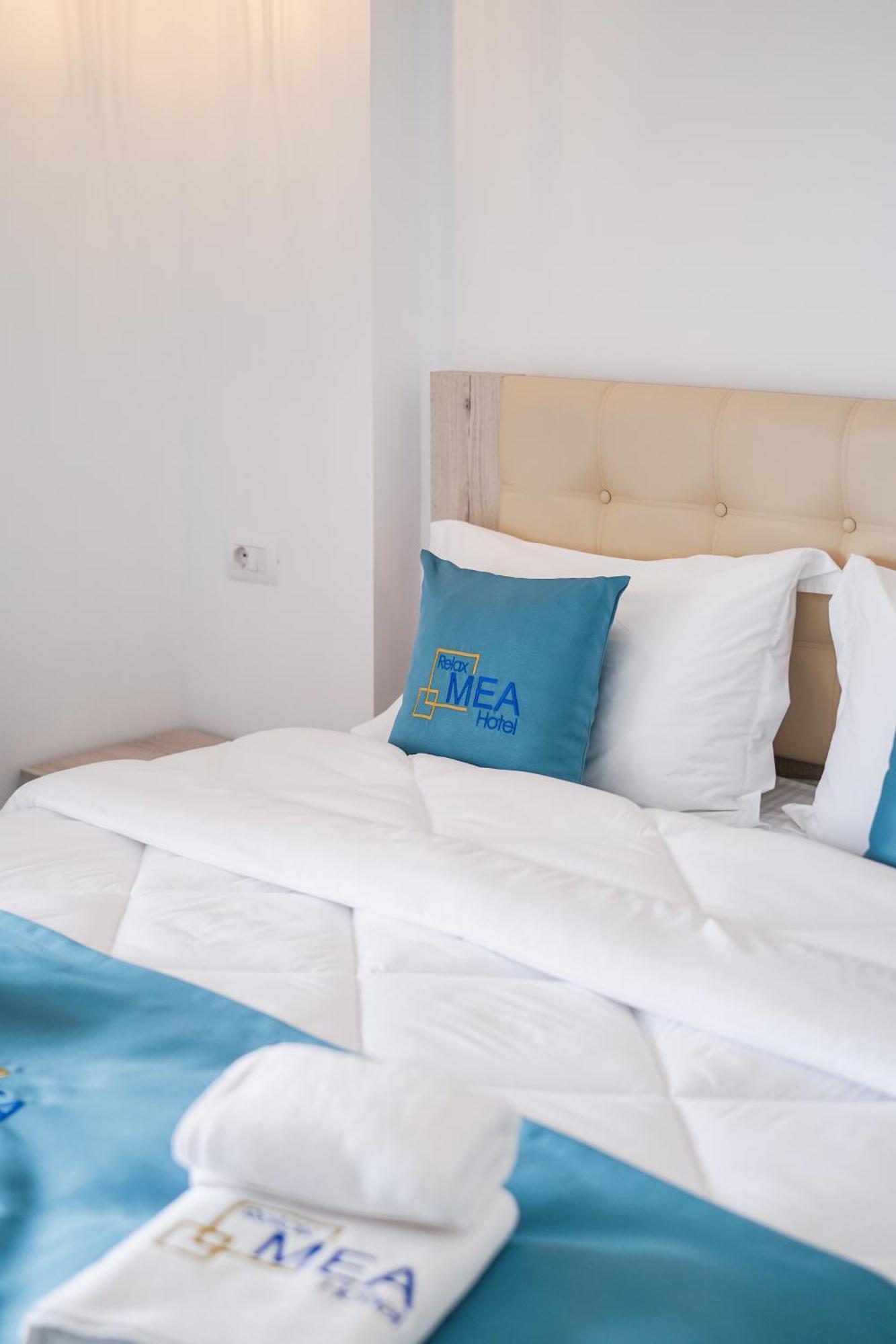 Relax Mea Hotel Sarandë Esterno foto